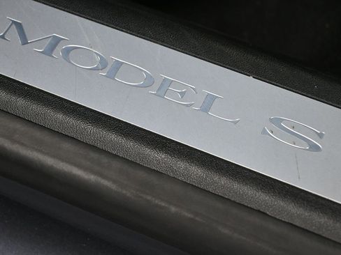 Used 2018 Tesla Model S 75D image 12