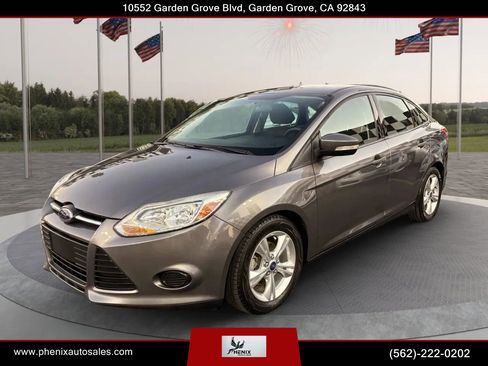 Used 2014 Ford Focus SE image 4