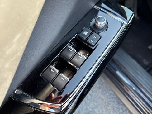 Used 2023 MAZDA CX-9 Touring image 21