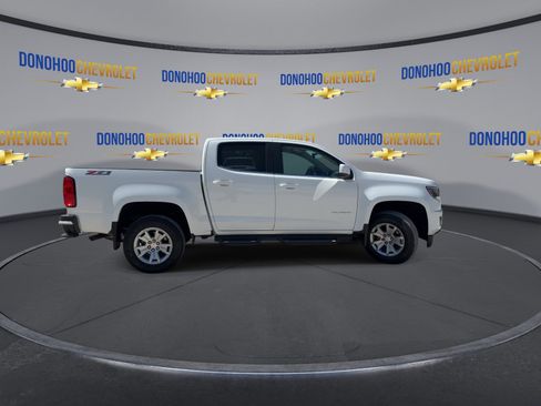 Used 2017 Chevrolet Colorado LT w/ LT Convenience Package image 9
