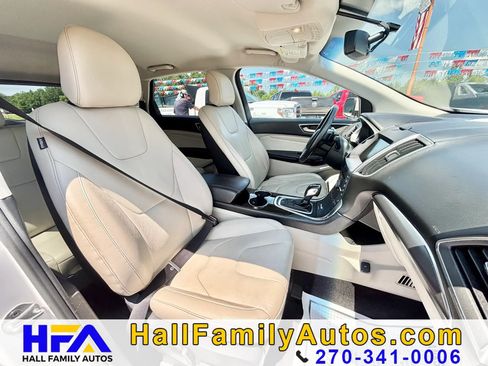 Used 2015 Ford Edge Titanium w/ Technology Package FWD image 30
