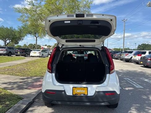 Used 2021 Kia Soul S FWD image 17