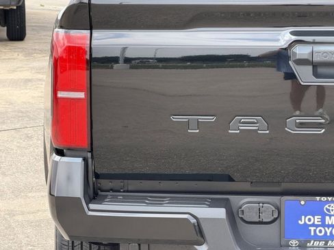 Used 2026 Toyota Tacoma SR5 RWD image 10