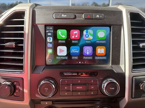 Used 2018 Ford F150 Lariat image 34