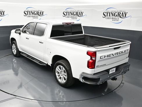 Used 2024 Chevrolet Silverado 1500 LTZ AWD/4WD image 25