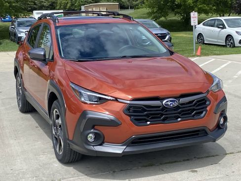 Used 2025 Subaru Crosstrek 2.5i Limited w/ Crosstrek Mirror Package image 8