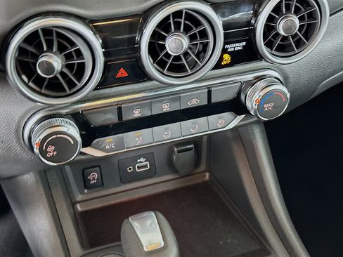 Used 2025 Nissan Sentra S image 23