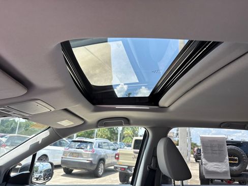 Used 2018 Honda Pilot EX-L image 8