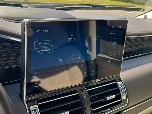 Certified 2022 Lincoln Navigator L Black Label image 31