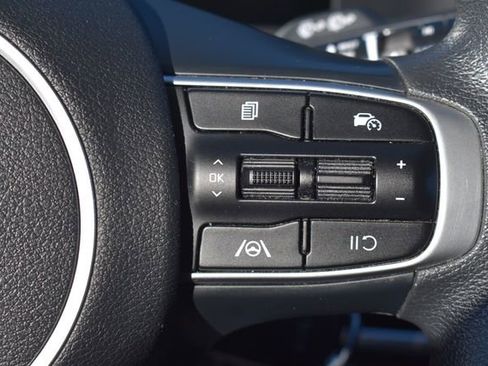 Used 2023 Kia Sportage LX image 25