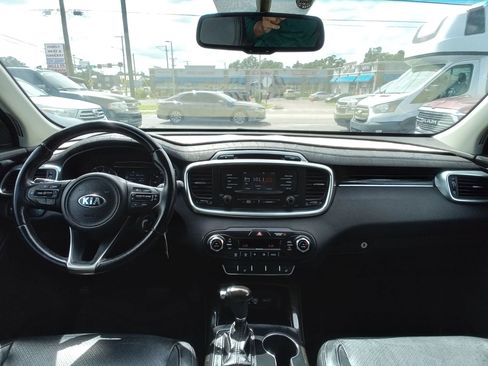 Used 2016 Kia Sorento EX FWD image 12