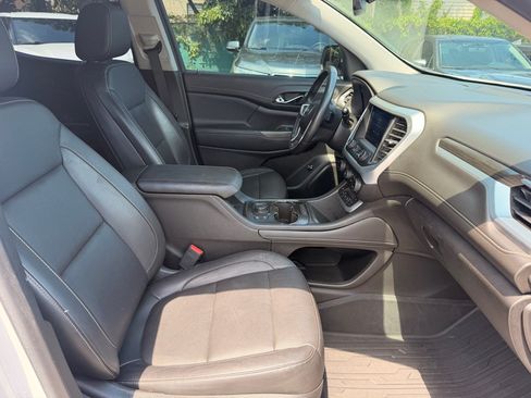 Used 2020 GMC Acadia SLT FWD image 14
