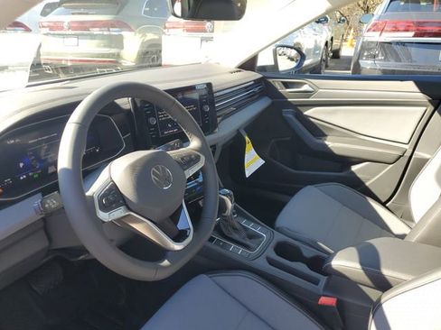New 2026 Volkswagen Jetta SE image 17