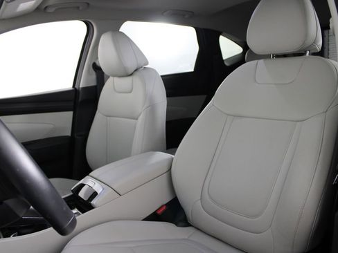 Certified 2025 Hyundai Tucson SEL FWD image 19