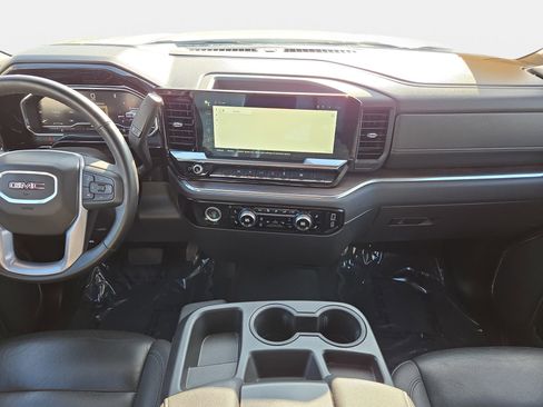 Used 2024 GMC Sierra 1500 SLT image 24