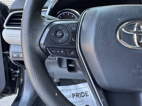 Used 2020 Toyota Camry LE FWD image 19