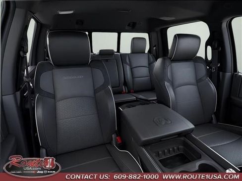 New 2026 RAM 2500 Laramie AWD/4WD image 17