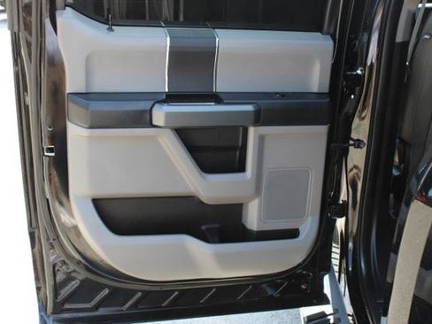 Used 2018 Ford F150 XLT AWD/4WD image 35