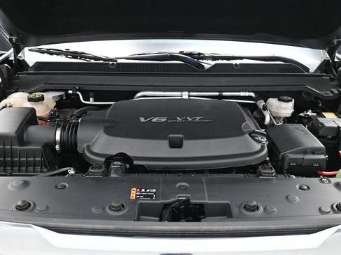 Used 2022 GMC Canyon AT4 image 16