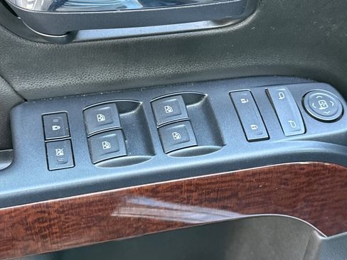 Used 2017 GMC Sierra 1500 SLE w/ SLE Value Package image 12