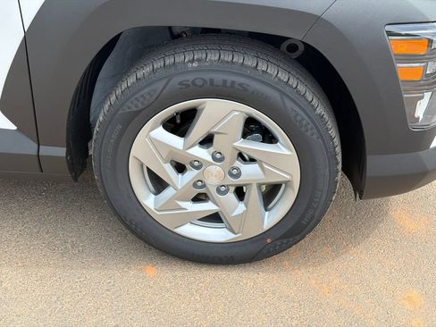 New 2026 Hyundai Kona SE FWD image 13