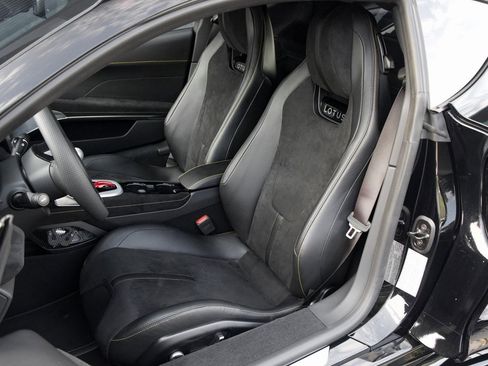 Used 2025 Lotus Emira image 12