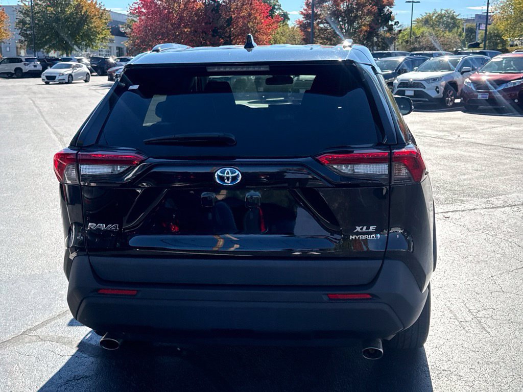 Certified 2022 Toyota RAV4 XLE w/ Convenience Package AWD/4WD image 6