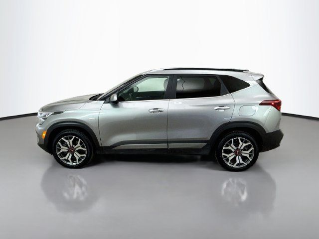 Used 2021 Kia Seltos SX w/ SX Sunroof Package AWD/4WD image 4