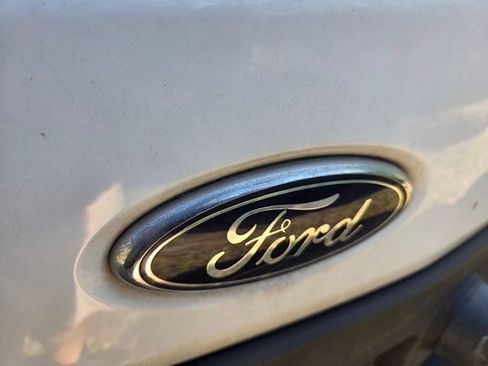 Used 2020 Ford Transit 250 Medium Roof w/ Load Area Protection Package image 4