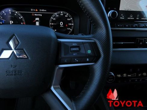 Used 2023 Mitsubishi Outlander SEL image 18