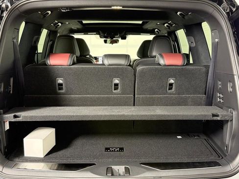 New 2026 INFINITI QX80 Autograph w/ Premium Cargo Package AWD/4WD image 8