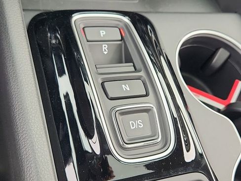 New 2026 Honda Pilot Touring image 15