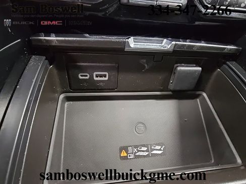 Used 2023 GMC Yukon Denali image 20