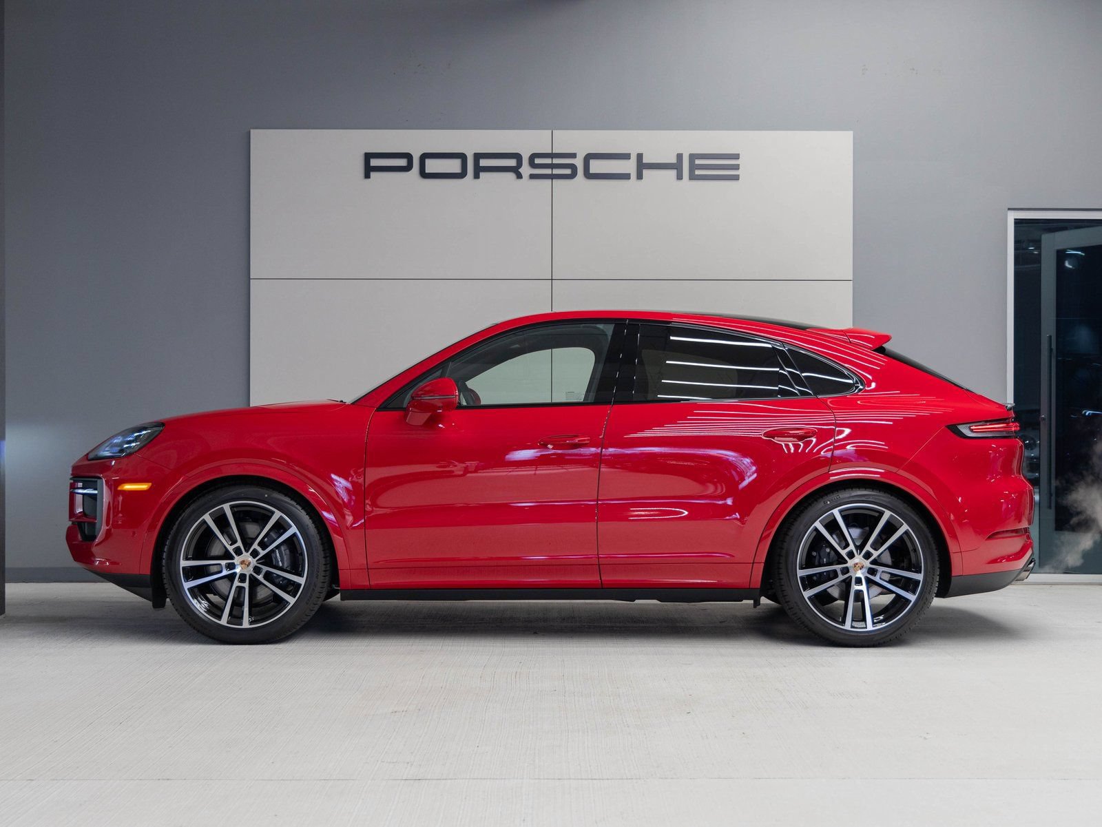 Certified 2026 Porsche Cayenne Coupe AWD/4WD image 2