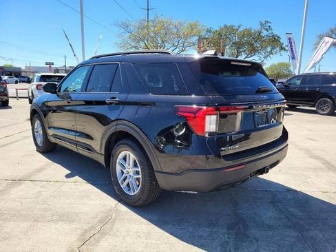 New 2026 Ford Explorer Active image 15