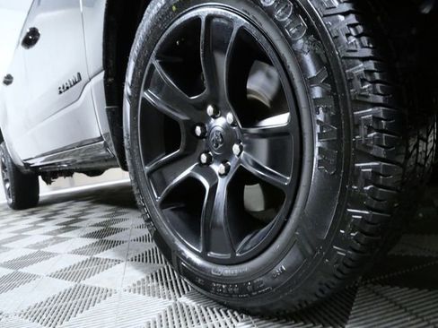 Used 2022 RAM 1500 Big Horn AWD/4WD image 2