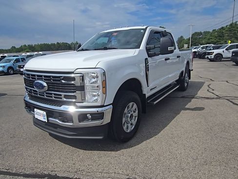 Certified 2024 Ford F250 XLT AWD/4WD image 14