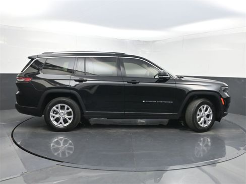 Used 2022 Jeep Grand Cherokee L Limited w/ Luxury Tech Group II image 49