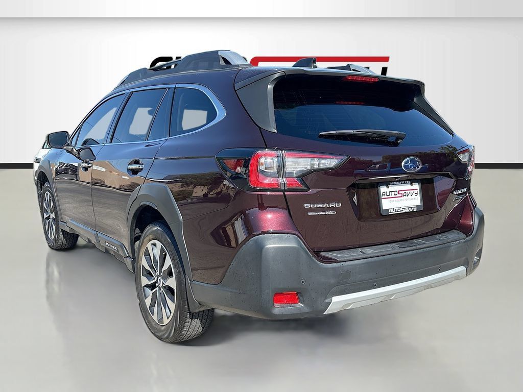Used 2024 Subaru Outback Touring XT AWD/4WD image 5