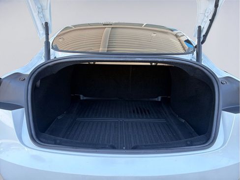 Used 2024 Tesla Model 3 Long Range AWD/4WD image 23