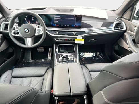 New 2026 BMW X5 xDrive40i w/ M Sport Package image 14
