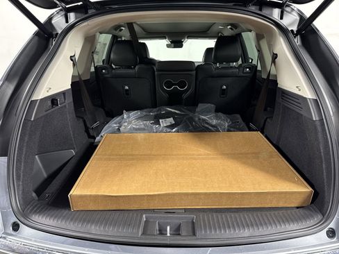 Used 2026 Acura MDX SH-AWD image 36