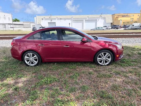 Used 2011 Chevrolet Cruze LTZ image 9