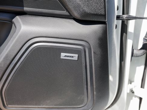 Certified 2018 Porsche Macan Turbo image 22