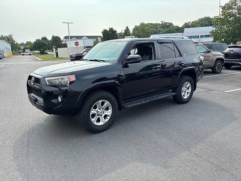 Used 2016 Toyota 4Runner SR5 AWD/4WD image 16