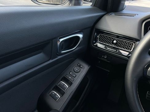 Certified 2025 Honda Civic Sport image 22