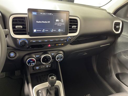 New 2026 Hyundai Venue SEL image 16