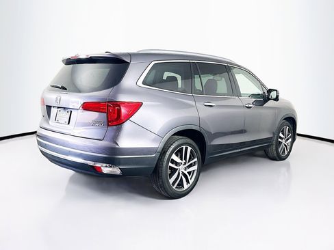 Used 2017 Honda Pilot Touring image 9