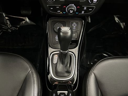 Used 2020 Jeep Compass Latitude image 21