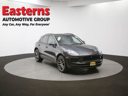 Used 2023 Porsche Macan T image 86